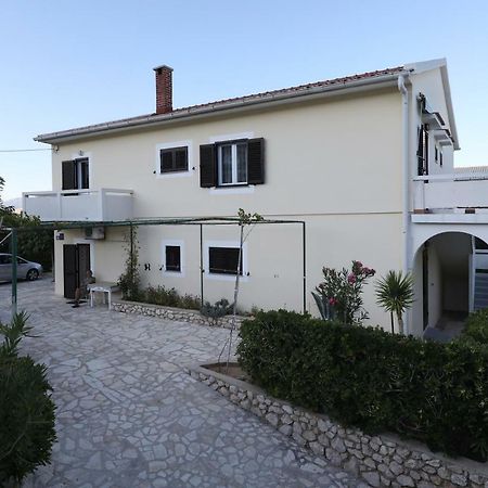 Apartmani Mila Паг Екстериор снимка
