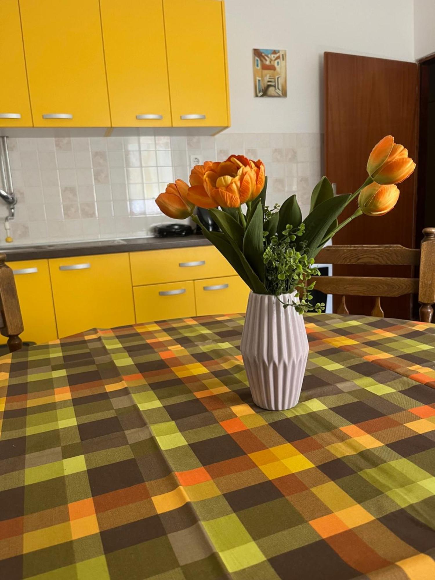 Apartmani Mila Паг Екстериор снимка