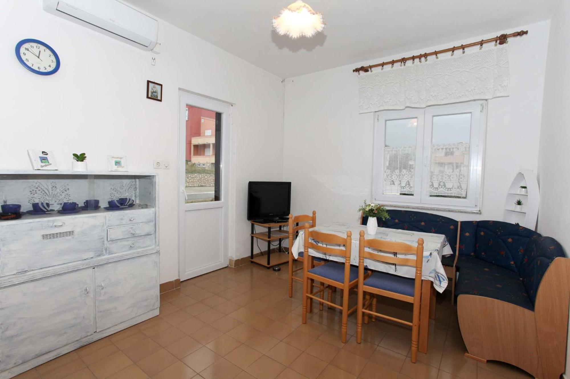 Apartmani Mila Паг Екстериор снимка