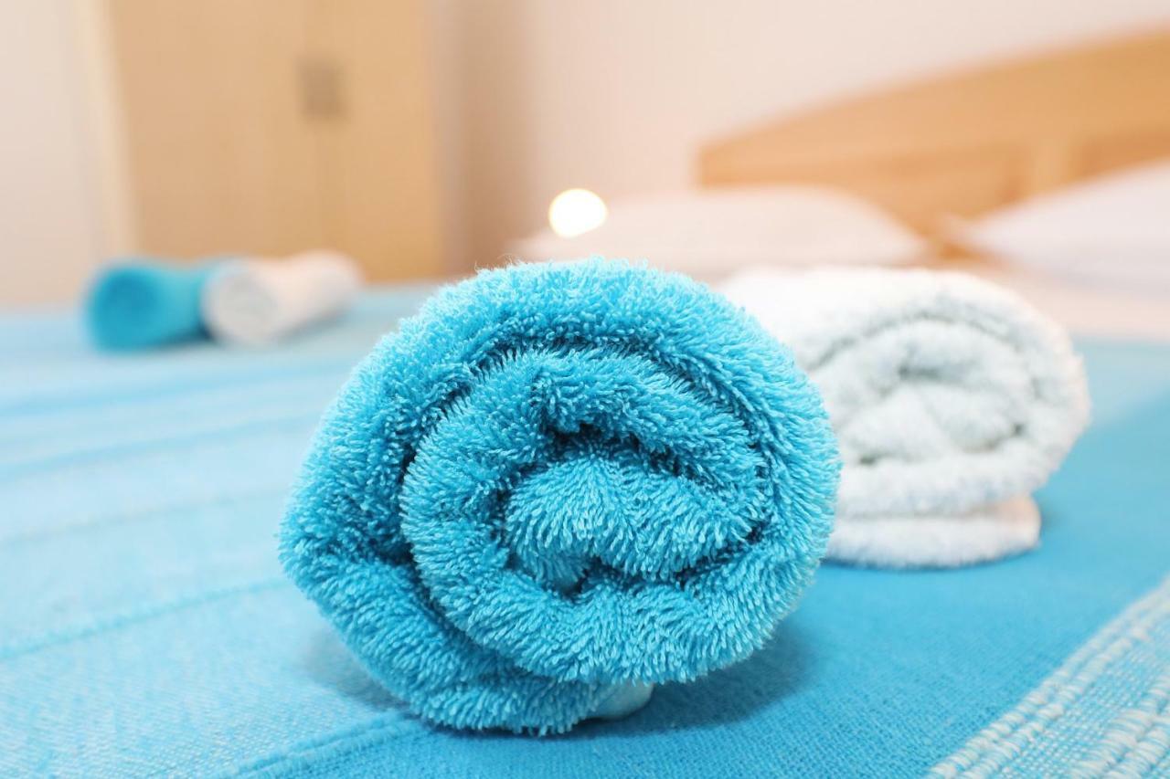 Apartmani Mila Паг Екстериор снимка